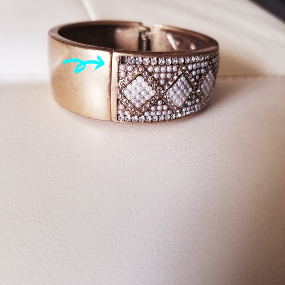 Beaded Glam Sparkly Bangle Bracelet - Picture 8 of 11